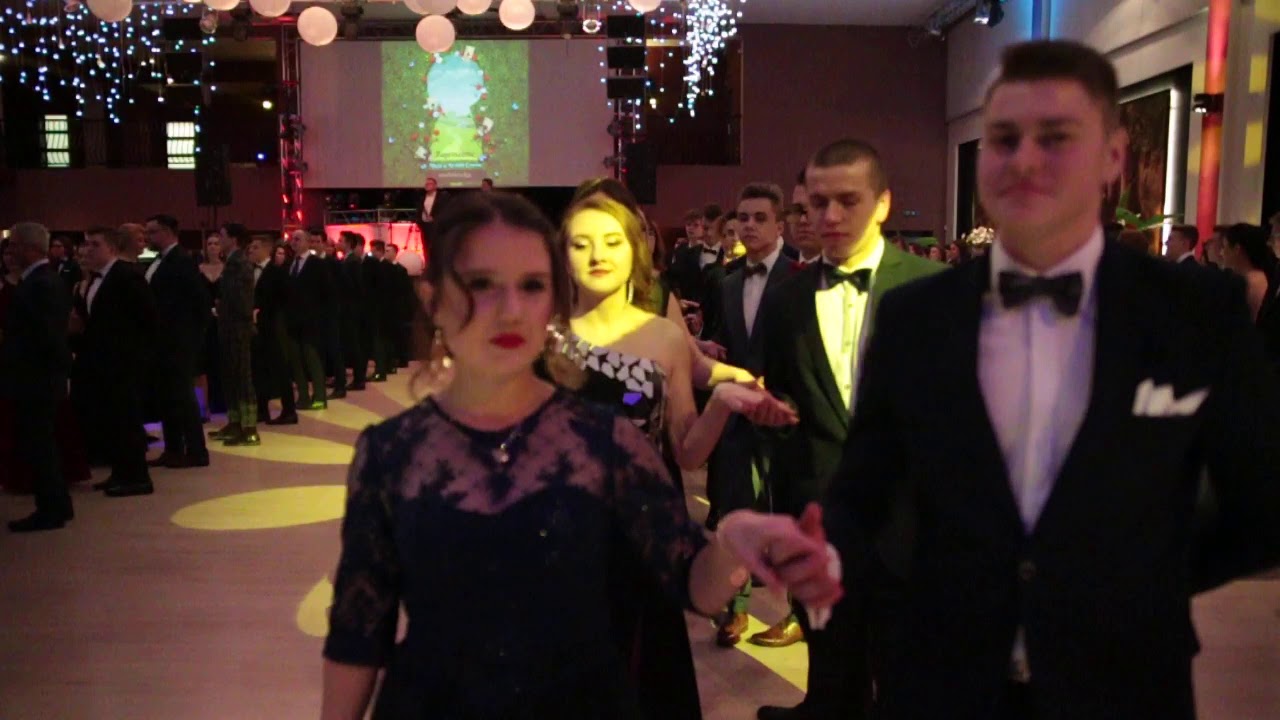 Studniówka III LO im. M. Kopernika w Kaliszu. Więcej na faktykaliskie.pl