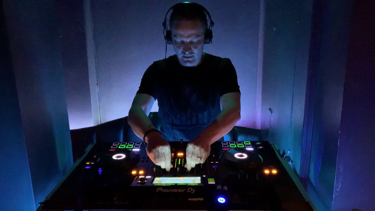 Henry Hacking - Handpicked Virtual Festival 024