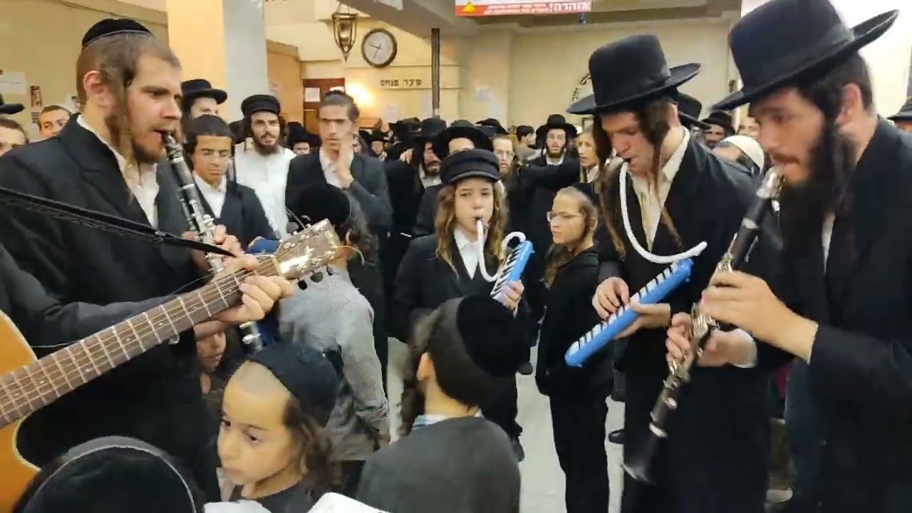 לכה דודי - קבלת שבת ברסלב מנגנים באומן.