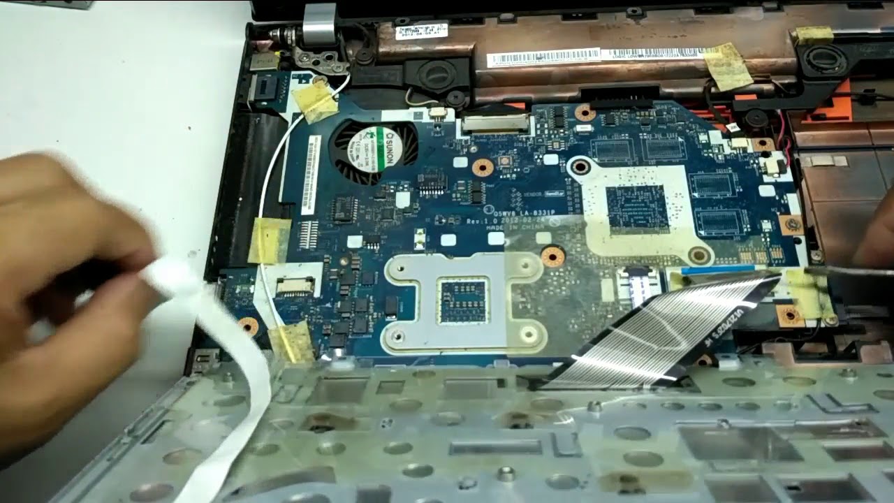 How to disassemble fan processor Acer V3  551 laptop