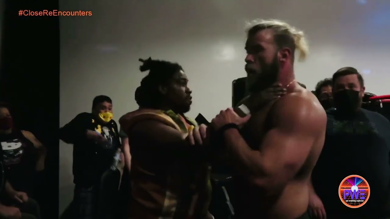 Megabyte Ronnie vs Hotdog Starkes