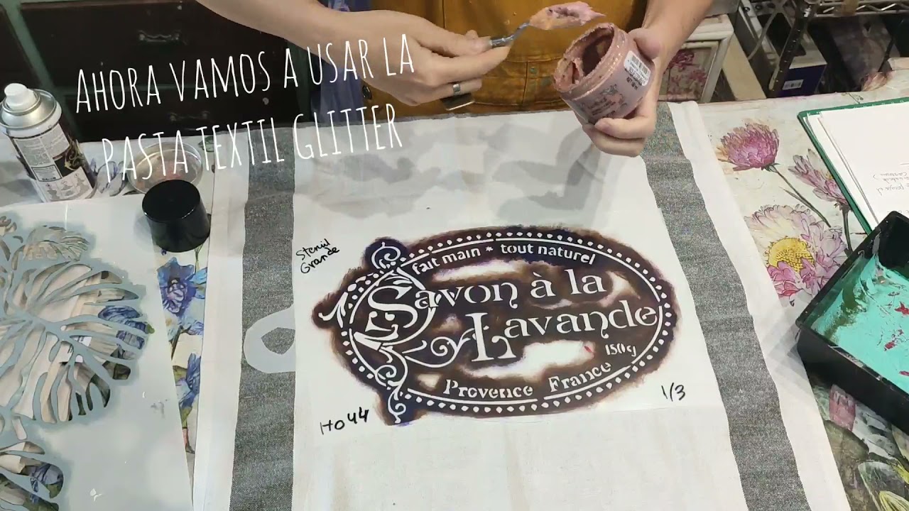STENCIL CON RELIEVE EN PAÑO DE COCINA CON PASTA TEXTIL Y ESPATULA #pinturatextil   #homedecor