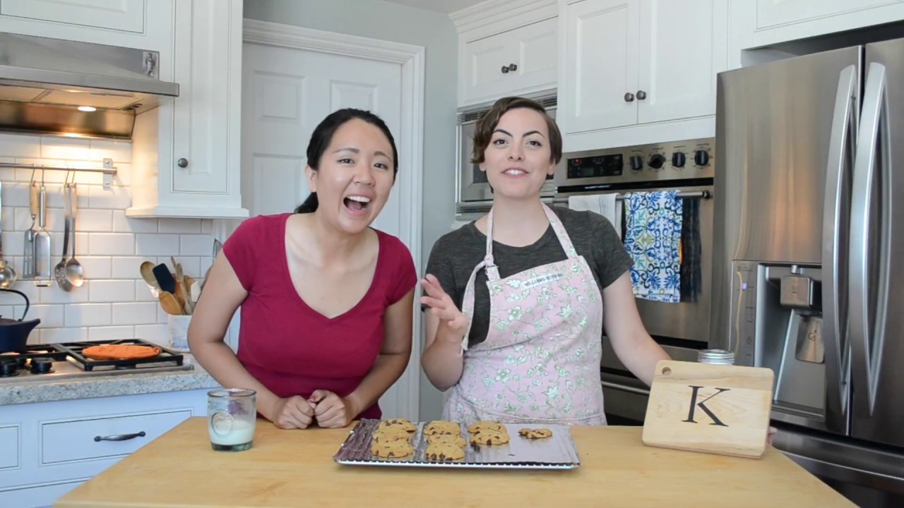 KELCEY'S KITCHEN: Not My Arms Challenge!