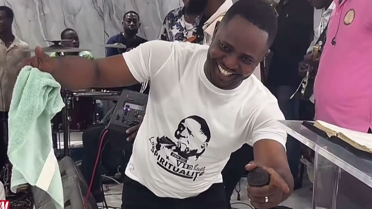 Vini pran pleziw Kay profet mackenson