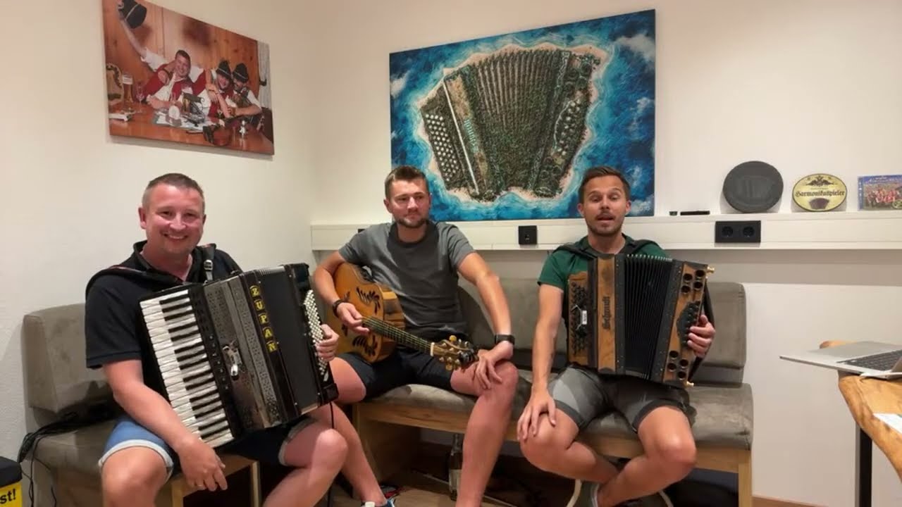 JUHE aus Tirol - spielt schneidig auf 🎶 | Steirische Harmonika