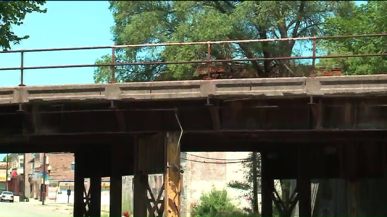 Three juveniles arrested after throwing bricks, rocks down overpass