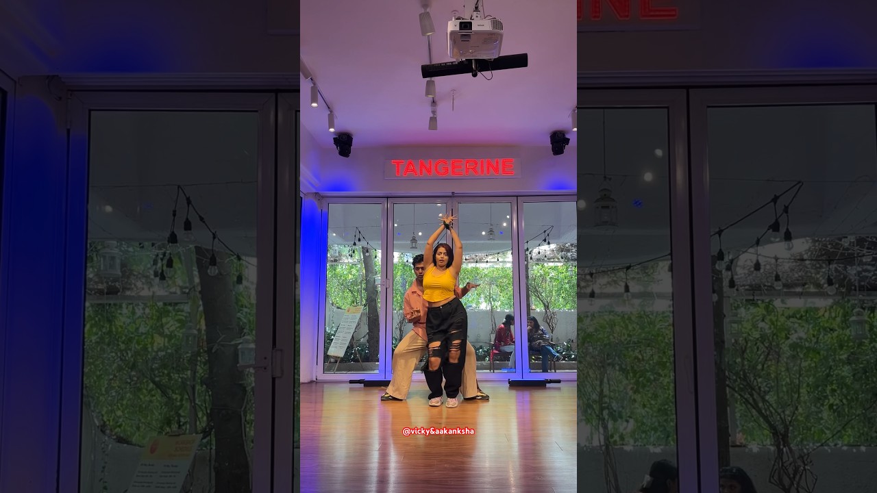 Mayya Mayya remix dance #vickyandaakanksha #mayyamayya #dance