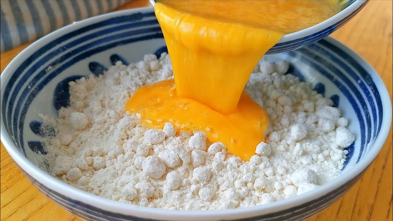 【小穎美食】麵粉別烙餅了，試試這樣做，不用蒸不用烙，金黃酥脆，太香了！