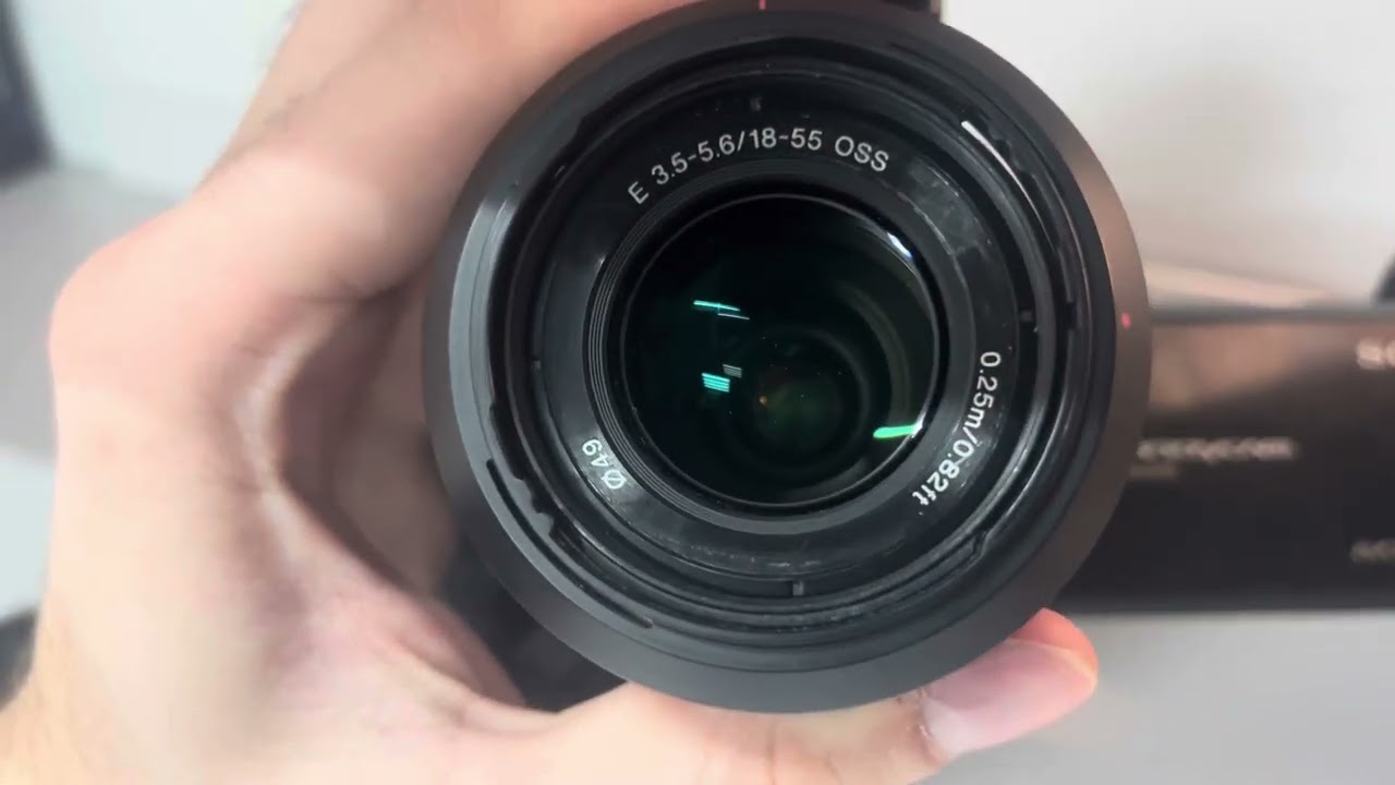 Видеокамера Sony NEX-VG20