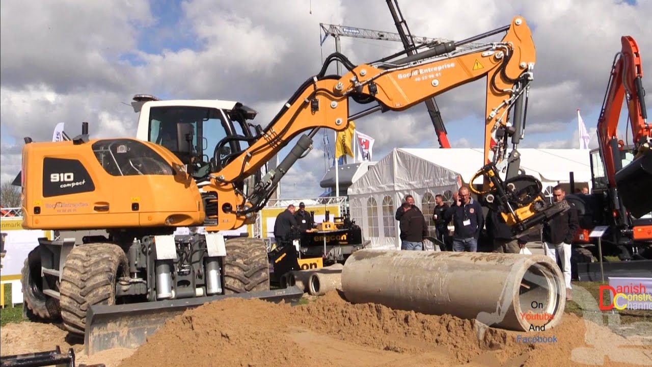 Engcon Tiltrotator Demo With An Liebherr A910 Compact Wheeled Excavator