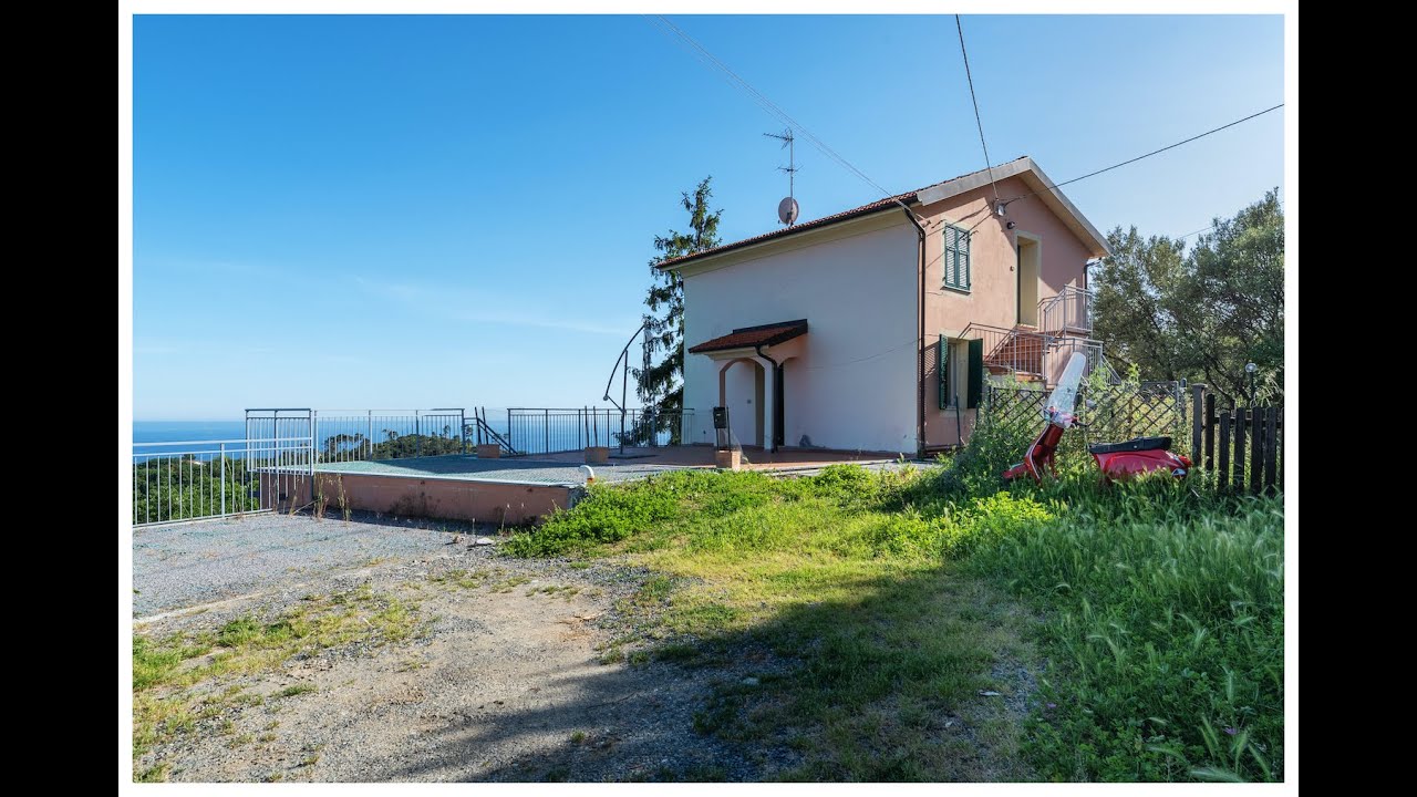 Villa in vendita a Varazze con vista mare 