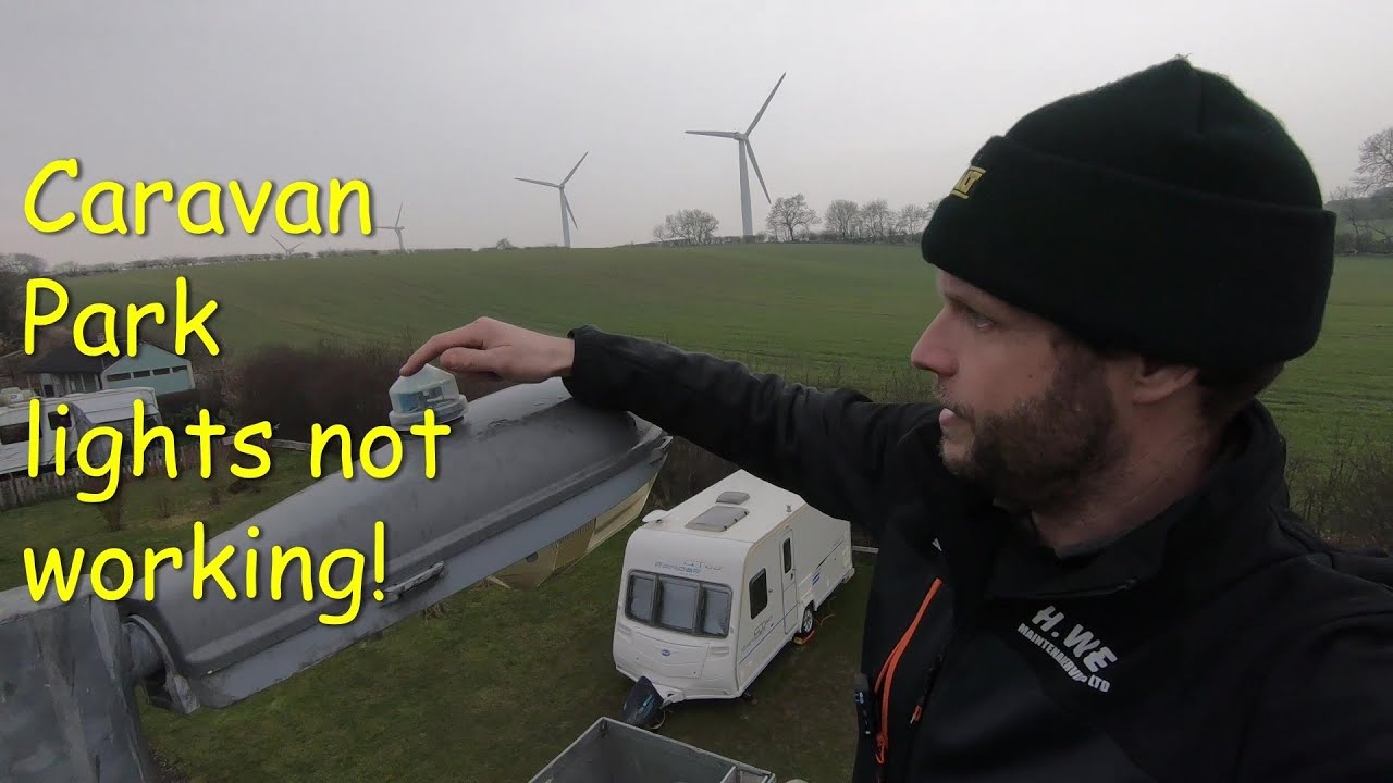High level lamp post light repair - working at height.