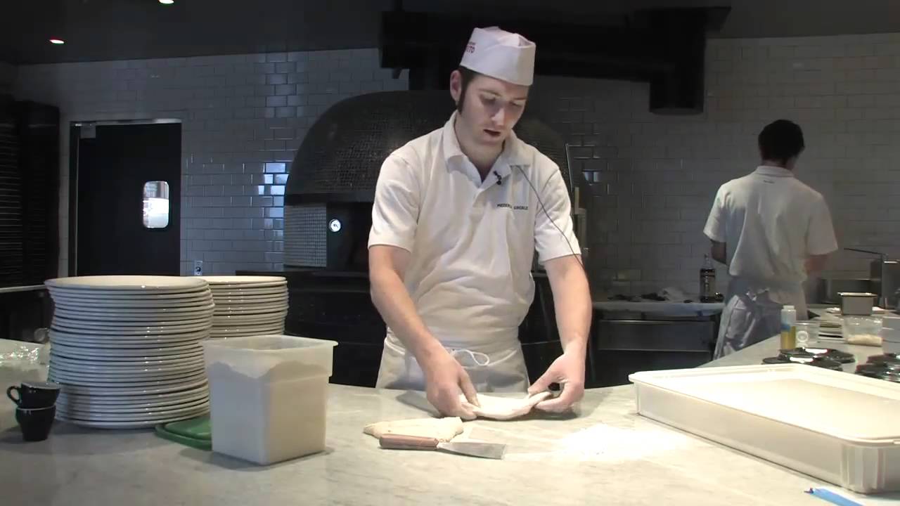 HOW TO VIDEO: Napoli Style Pizza Part 2