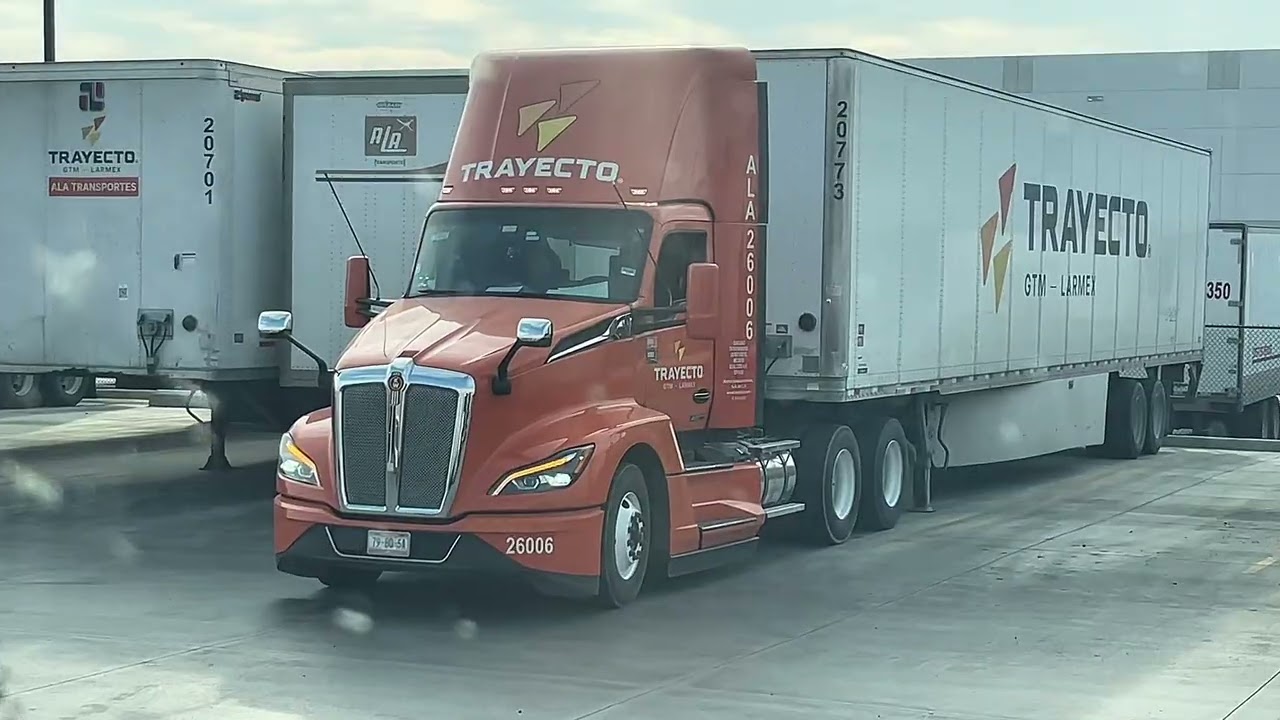 First vlog trucking Indiana To Mexico border 