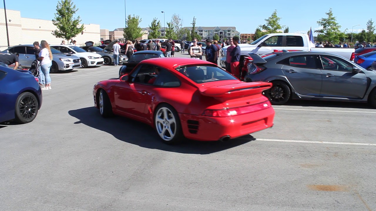 Ruf 993 Turbo driving away