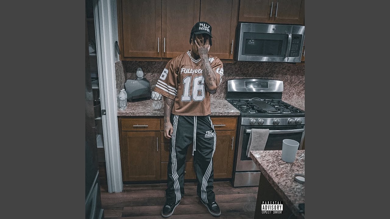 Spit Bars (feat. KeepItPeezy)