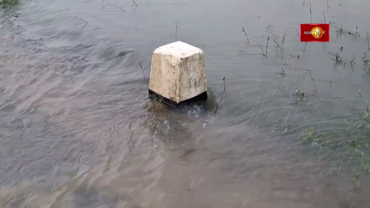 கிழக்கு மாகாணத்தில் கடந்த 2 நாட்களாக பெய்துவரும் கடும் மழையால் மட்டக்களப்பில் சில பகுதிகளில் வௌ்ளம்