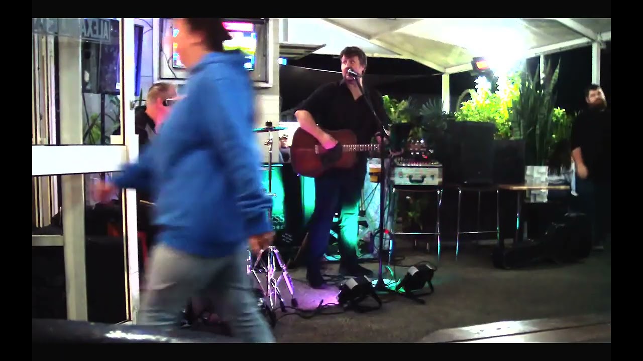 Bus Stop—The Hollies Cover performed by Stewart Herbertson Duo