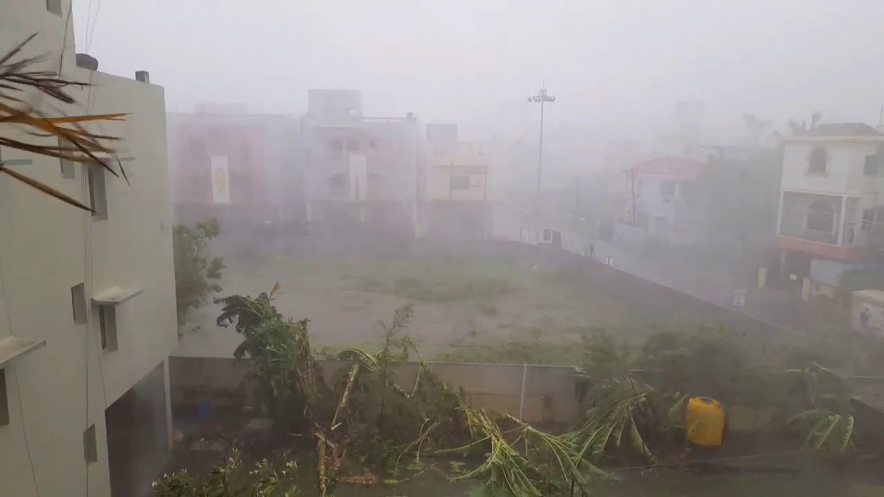 Cyclone Vardah 130 Km/h wind speed