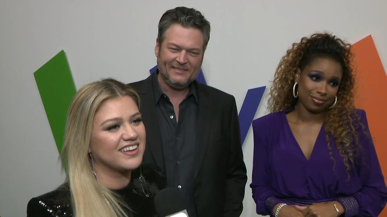 Blake Shelton Shares His Hilarious Christmas Gift Ideas for Gwen Stefani (Exclusive)