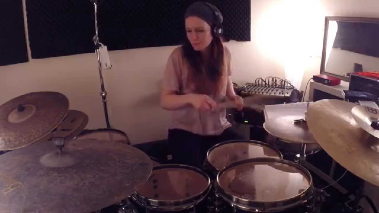 iDrum April 2015 – Anika Nilles' quintuplet groove exercises