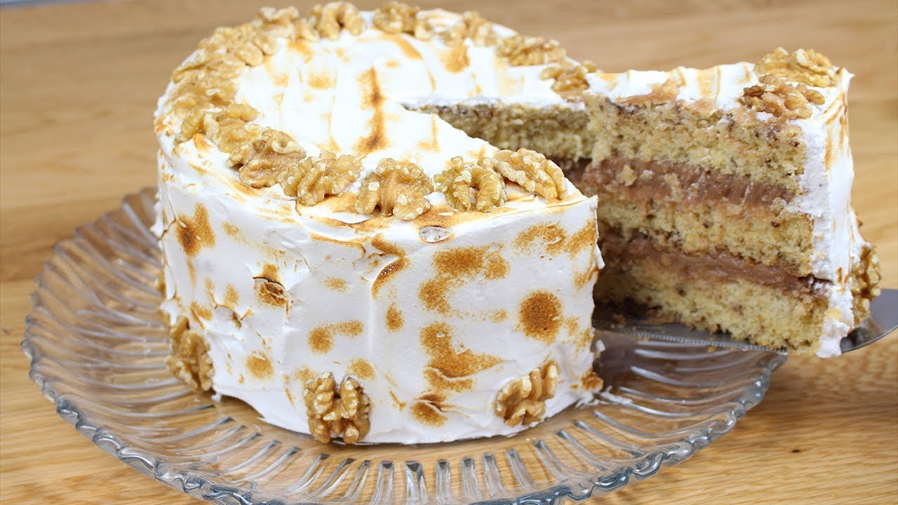 BOLO DE NOZES DELICIOSO E LINDO | CAKEPEDIA