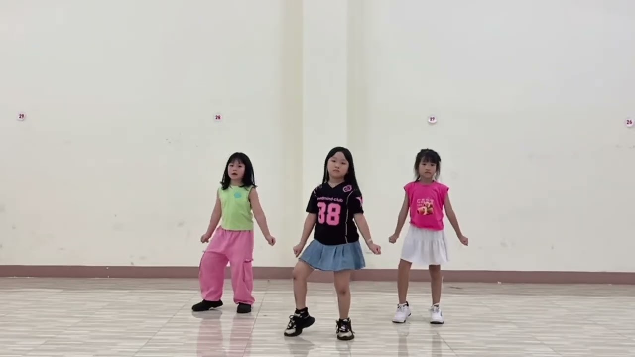 KICK DRUM BASS - Kid Dance | HL Dance Studio