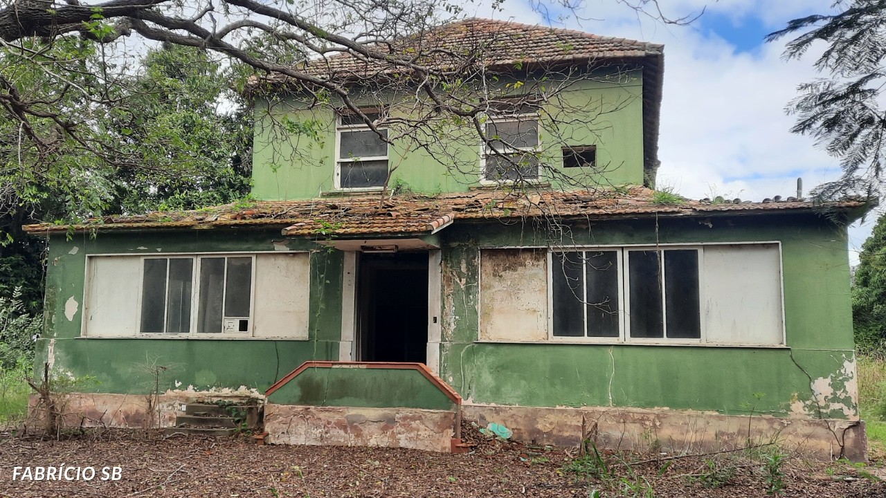 UM MISTERIOSO CASARÃO ABANDONADO HÁ ANOS || O MOTIVO IMPRESSIONA