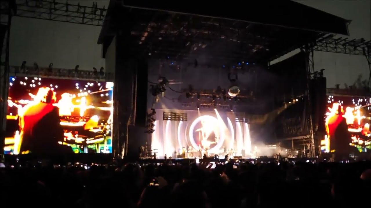 Arctic Monkeys - Knee Socks (Live Mexico 2023-10-06)