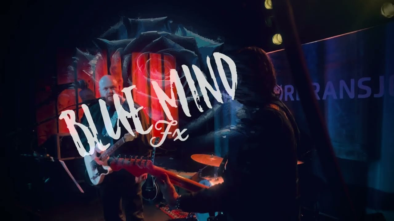 Blue Mind fx: Walking by myself