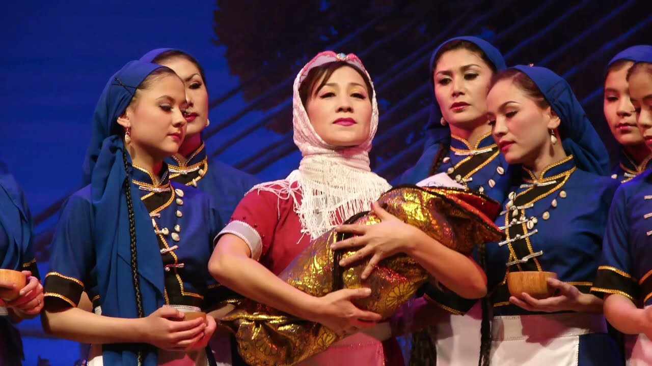 Uyghur folk song - Red Flower | Qizil Gülüm