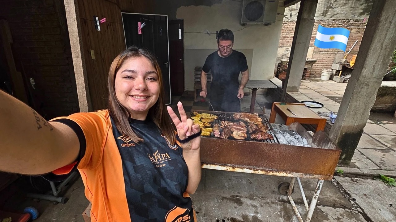 Fui a Argentina y MI PAPÁ hizo TREMENDO ASADO ARGENTINO! Asi es el verdadero 🇦🇷😱