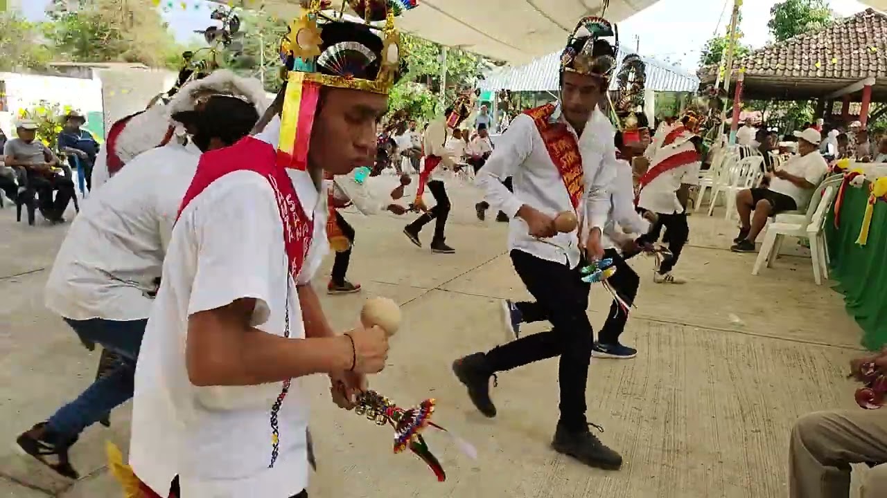 la danza de los xochitini.  de San Miguel. arcangel. de xiquila. cel 7713567244