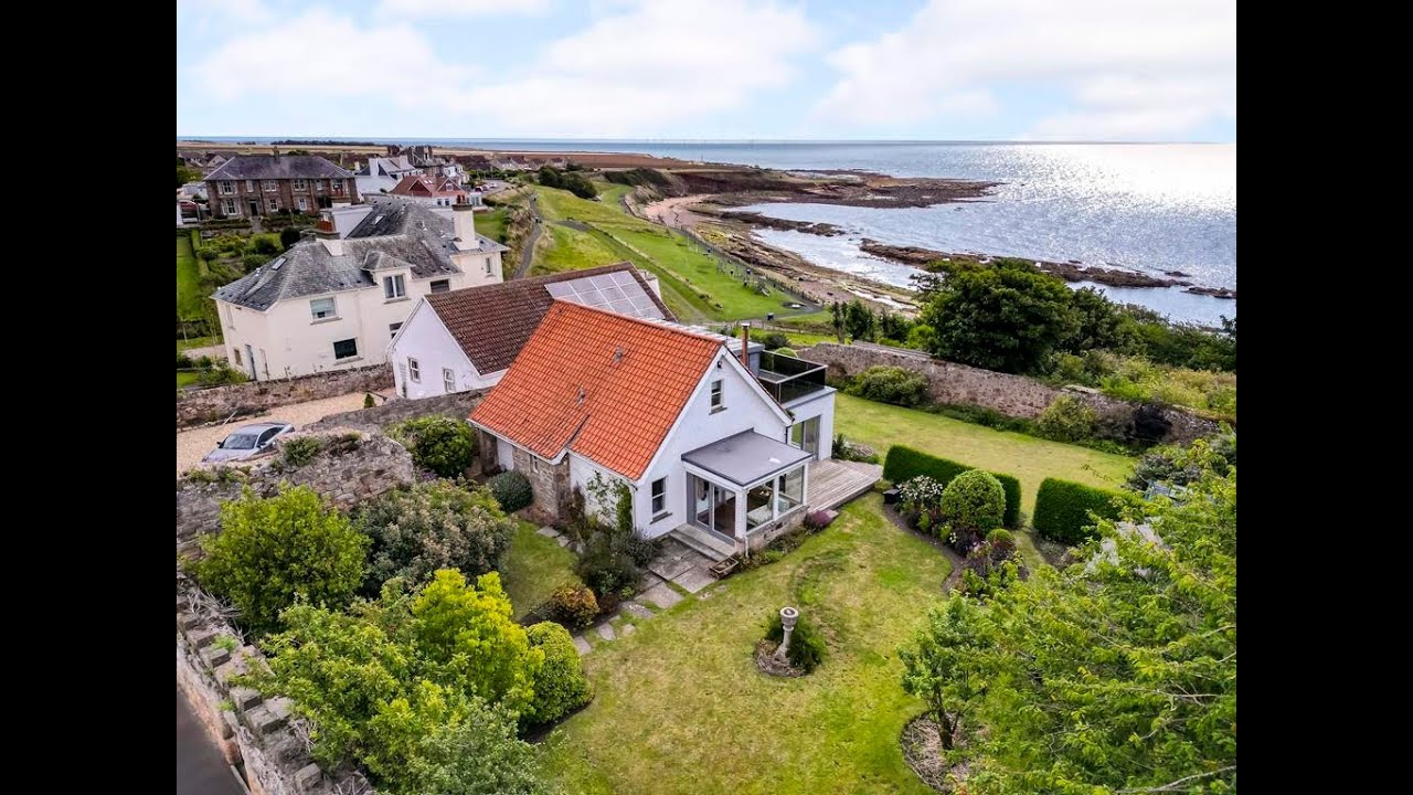 FOR SALE:  8 Nethergate South Crail KY10 3TY