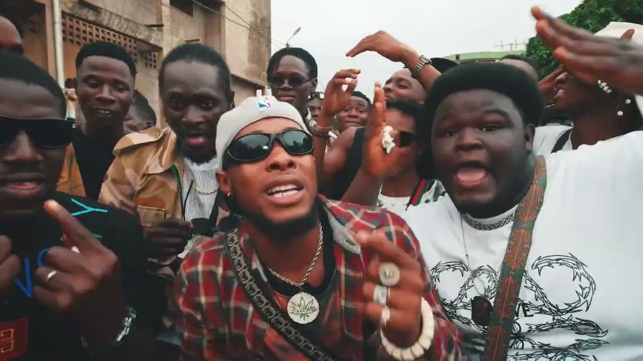 CHAPMAN SALAN SALAN | clip  Officia| 2024