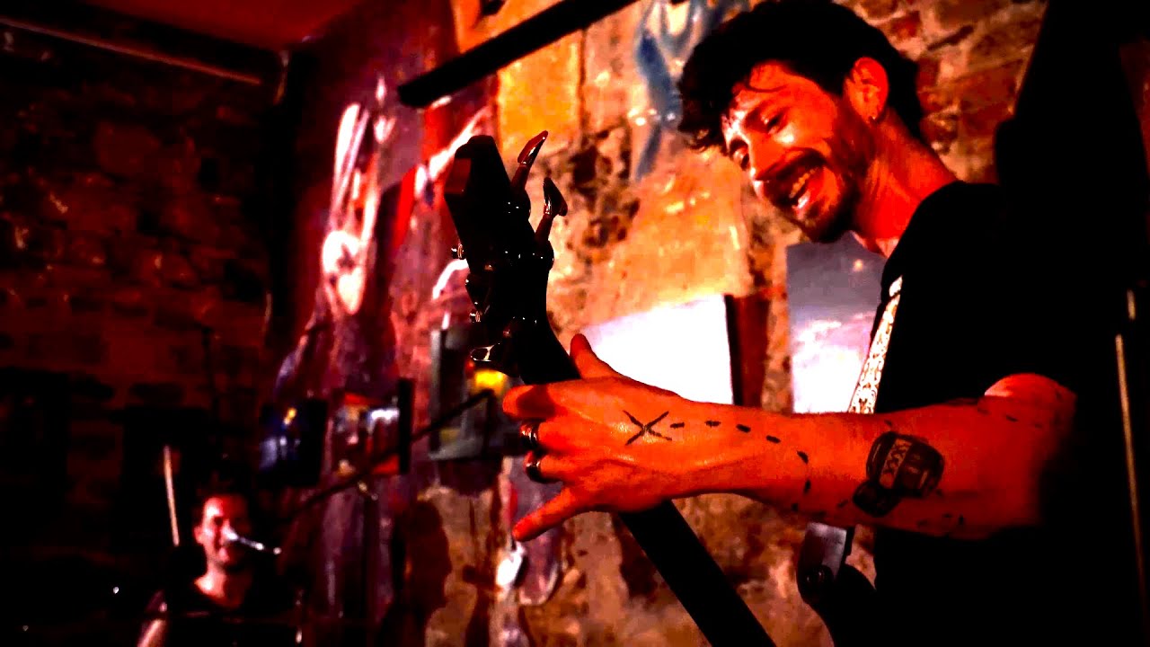 STEADY AS SHE GOES - Baggarhüm @Le Farmer 10-03-2023 (THE RACONTEURS COVER)