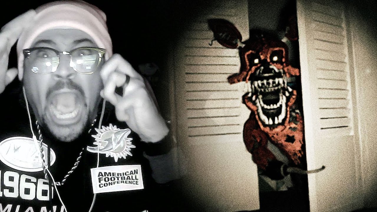 FOXY IS THE SCARIEST FNAF ANIMATRONIC EVER MADE!  [LIGHTS OFF, SCREAM ON #01] FNAF/VHS