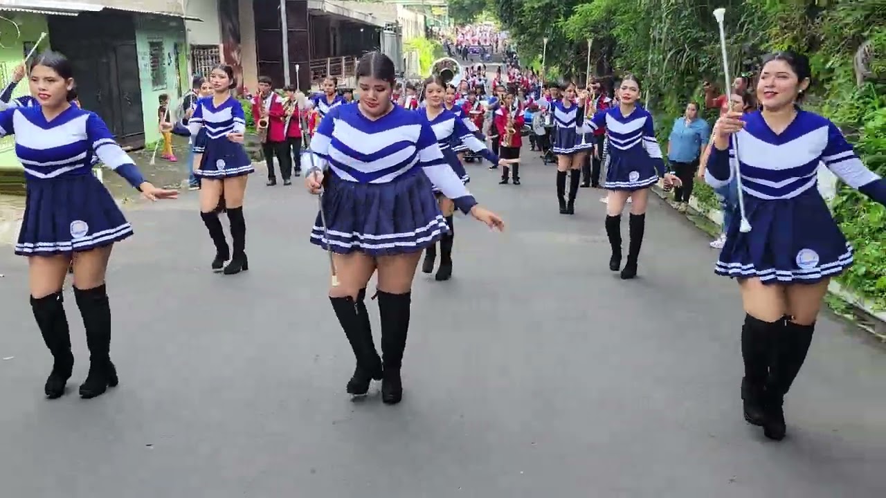 Colegio bilingue lidia salman banda musical 🎶 desfile previo al segundo band fest la libertad oeste 