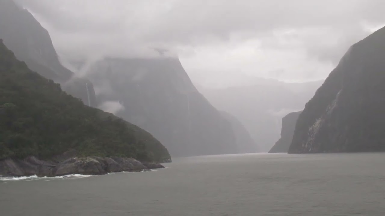 Exploring New Zealand’s Majestic Fjords by Cruise Ship!