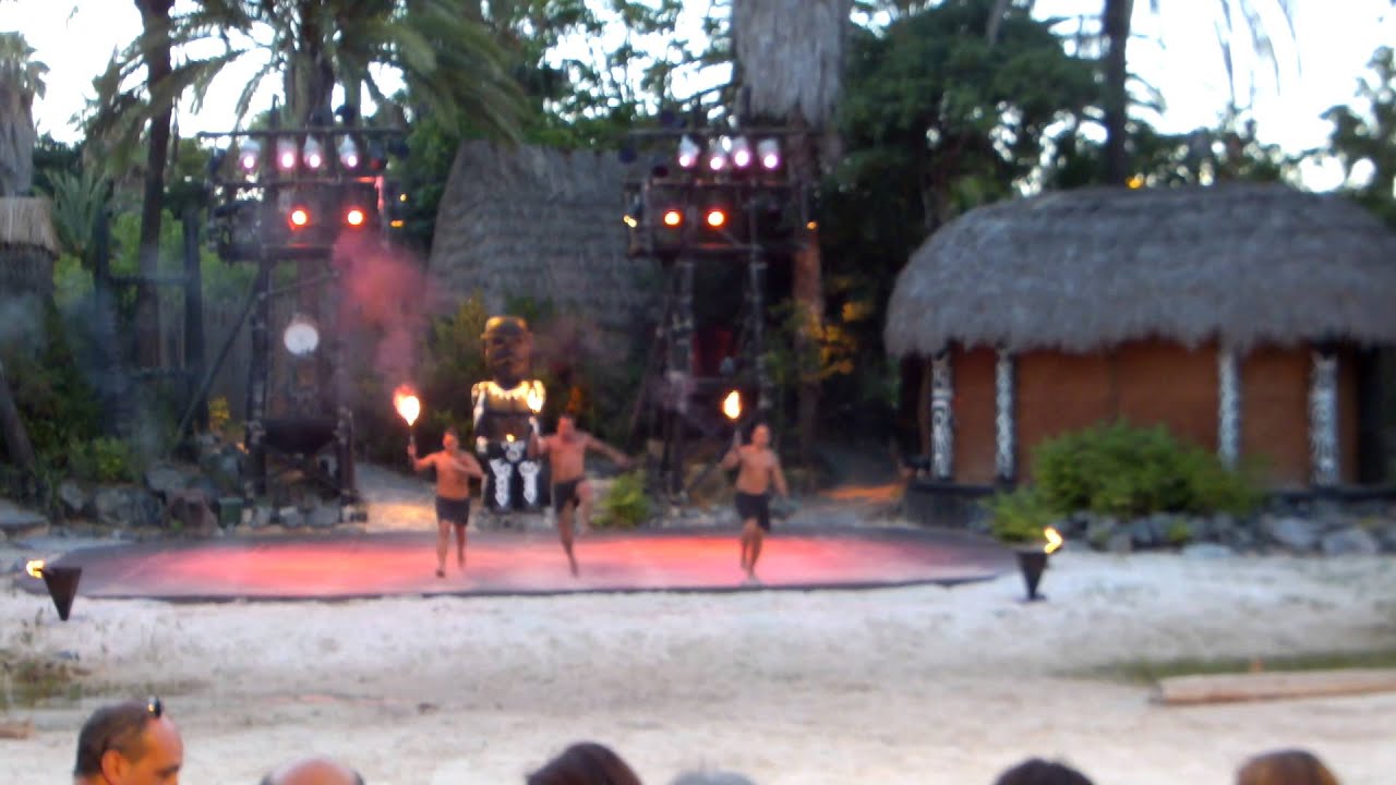 Port Aventura Noches de fuego en Tahiti 2014