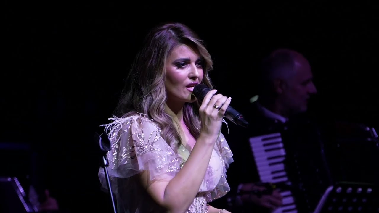 Milena Lazarevic Popovic -Svidjas mi se momce i Sta ce mi salvare - Solisticki koncert - Mts dvorana