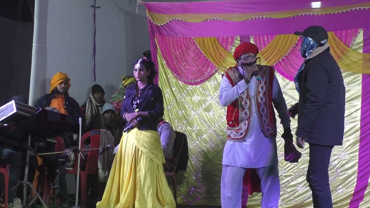 आल्हा रुदल का नाच मामा माहिल और मंत्री दोनों में बस चलता है और रुदल का प्रवेश होता है