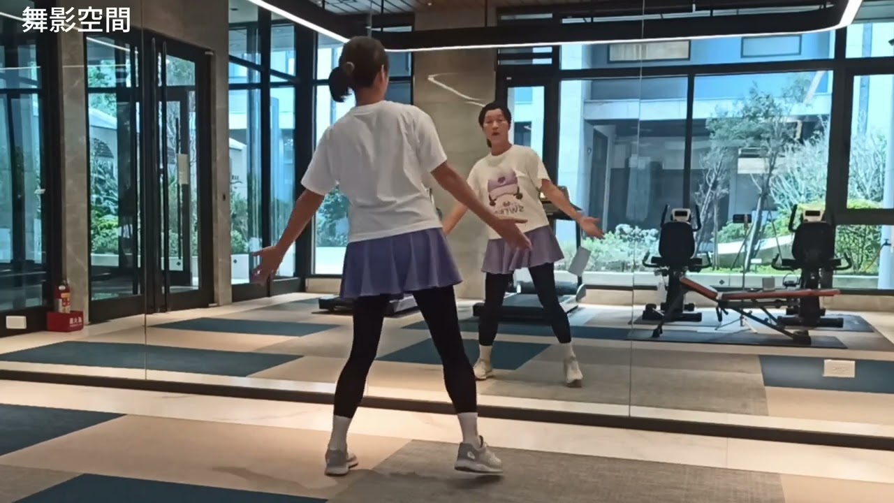 台灣尚勇 #我愛廣場舞 #龍鳳團隊 #舞影空間 #廣場舞  #dance