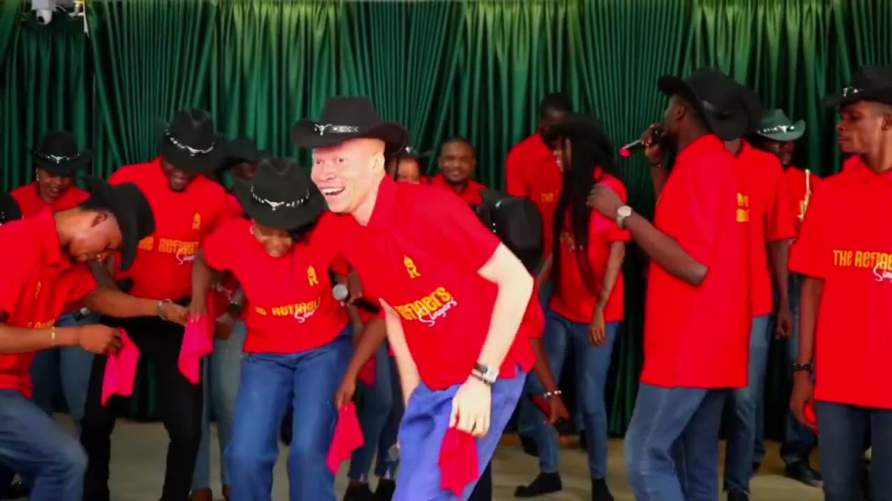 Most Inspiring African Praise Medley by Refiners Singers (Praise 25.82)