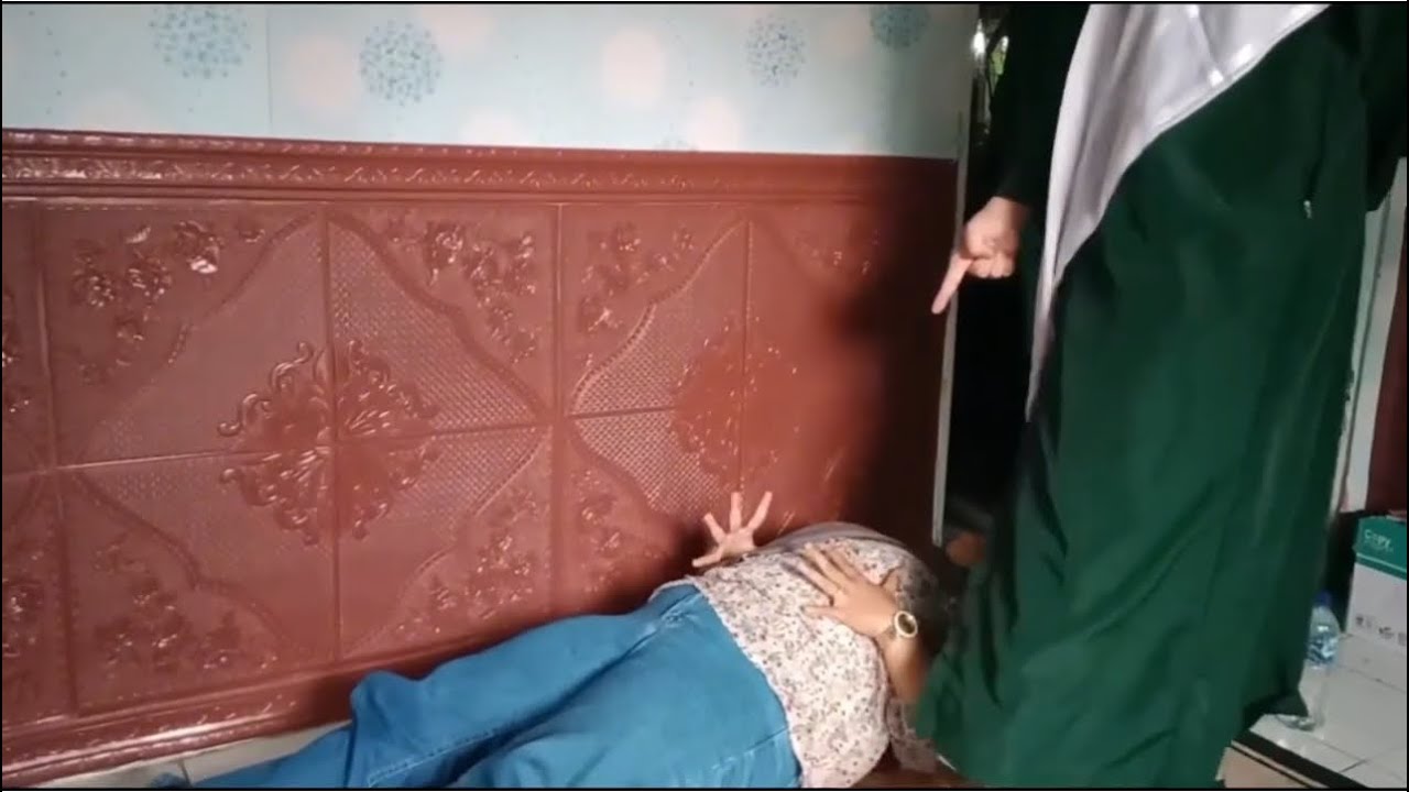 Saingan usaha !! Dikirim santet dan terus di teror @muabzaz 
