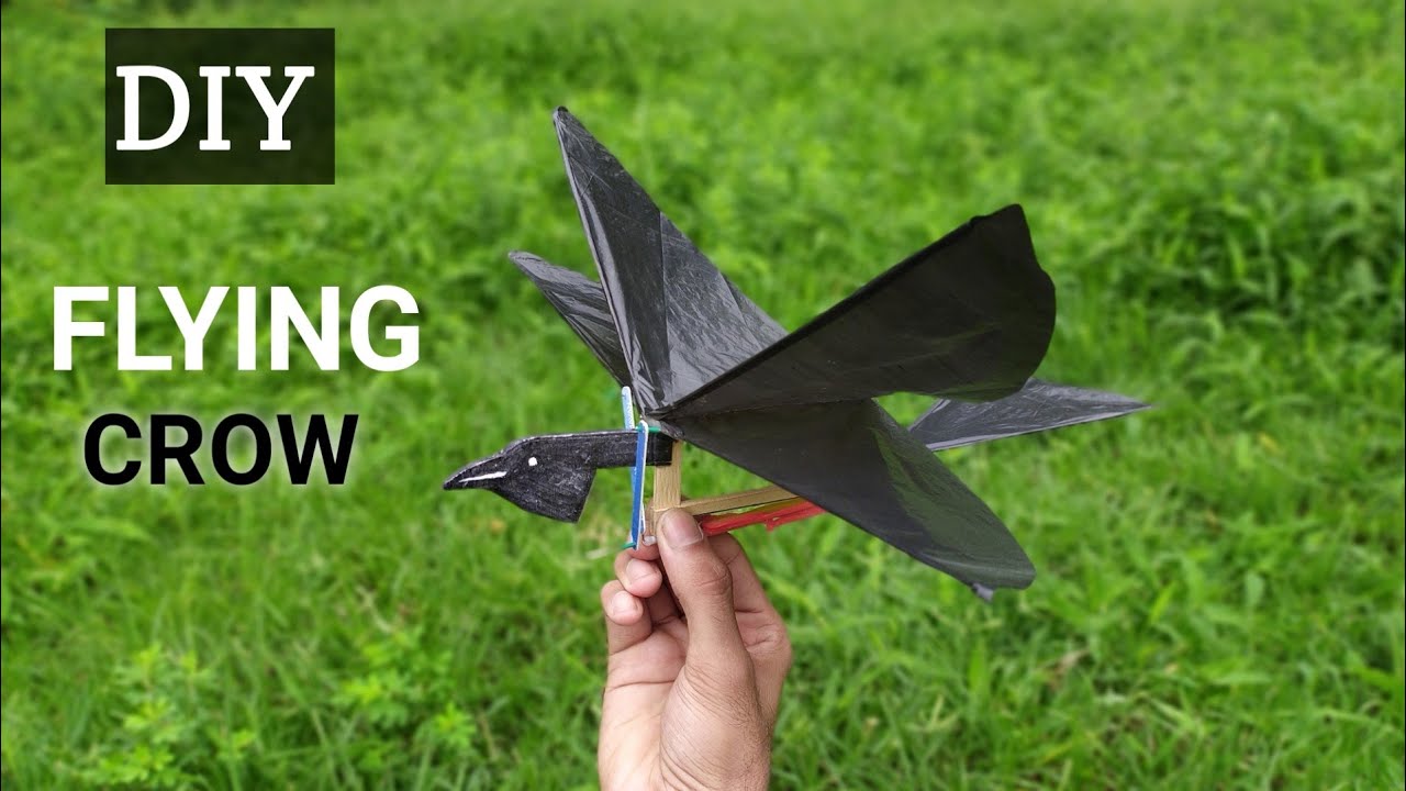 Make a flying ornithopter rubber band powered #ornithopter #flyingtoy #rubberbandtoy