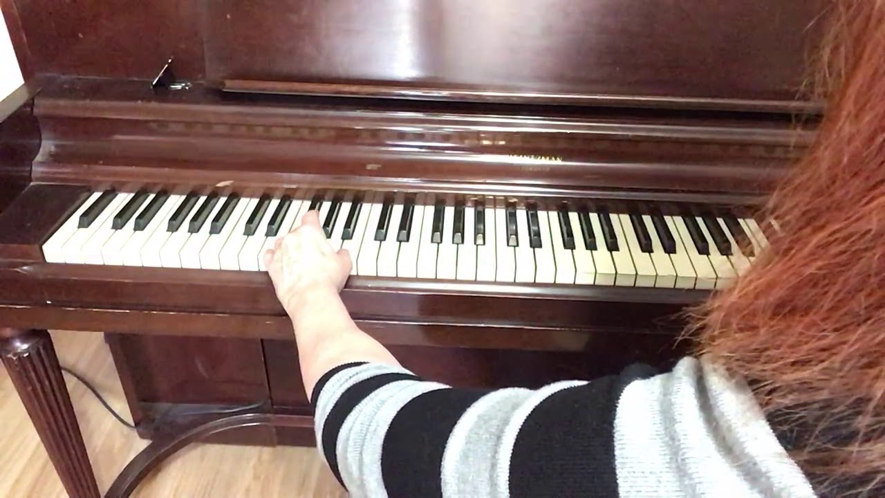 E minor triads broken, one octave, RH, LH