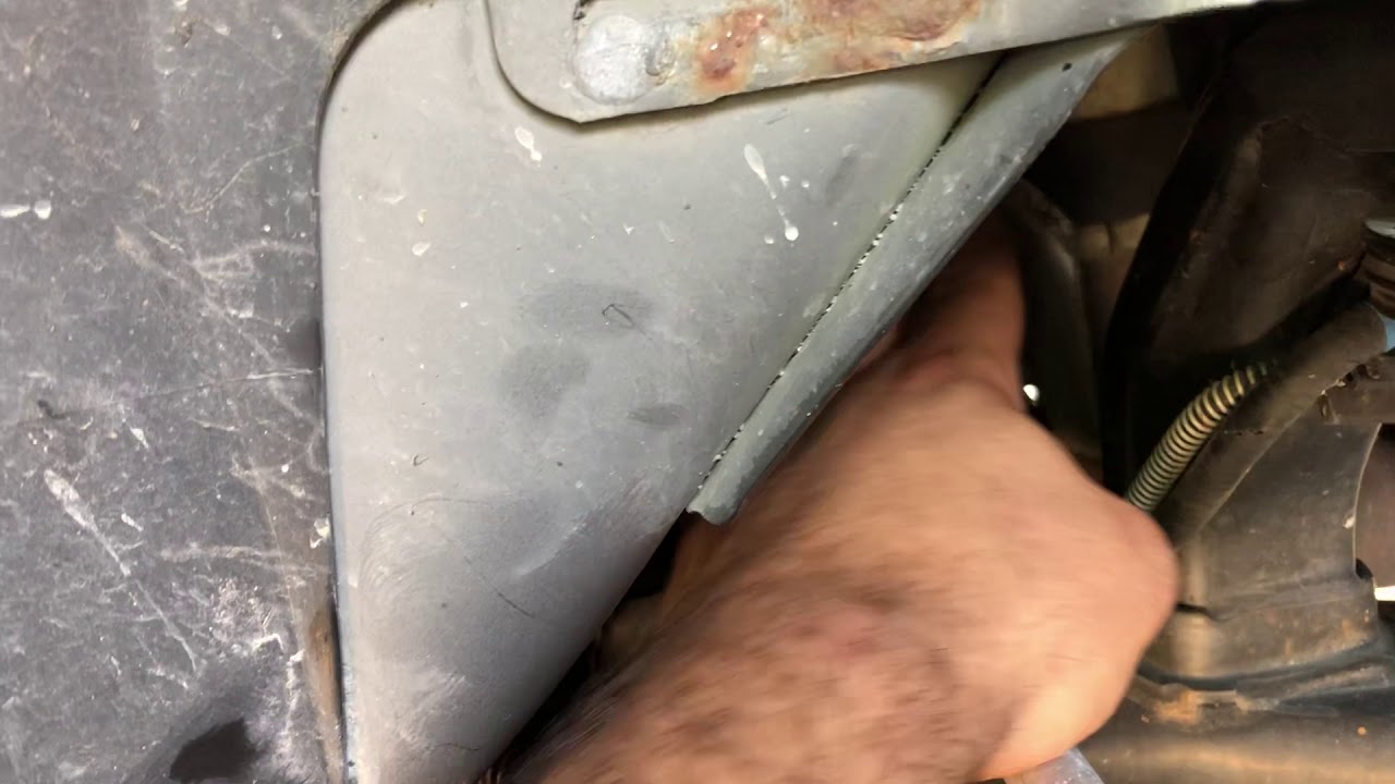 Sway bar link and sway bar bushing replacement