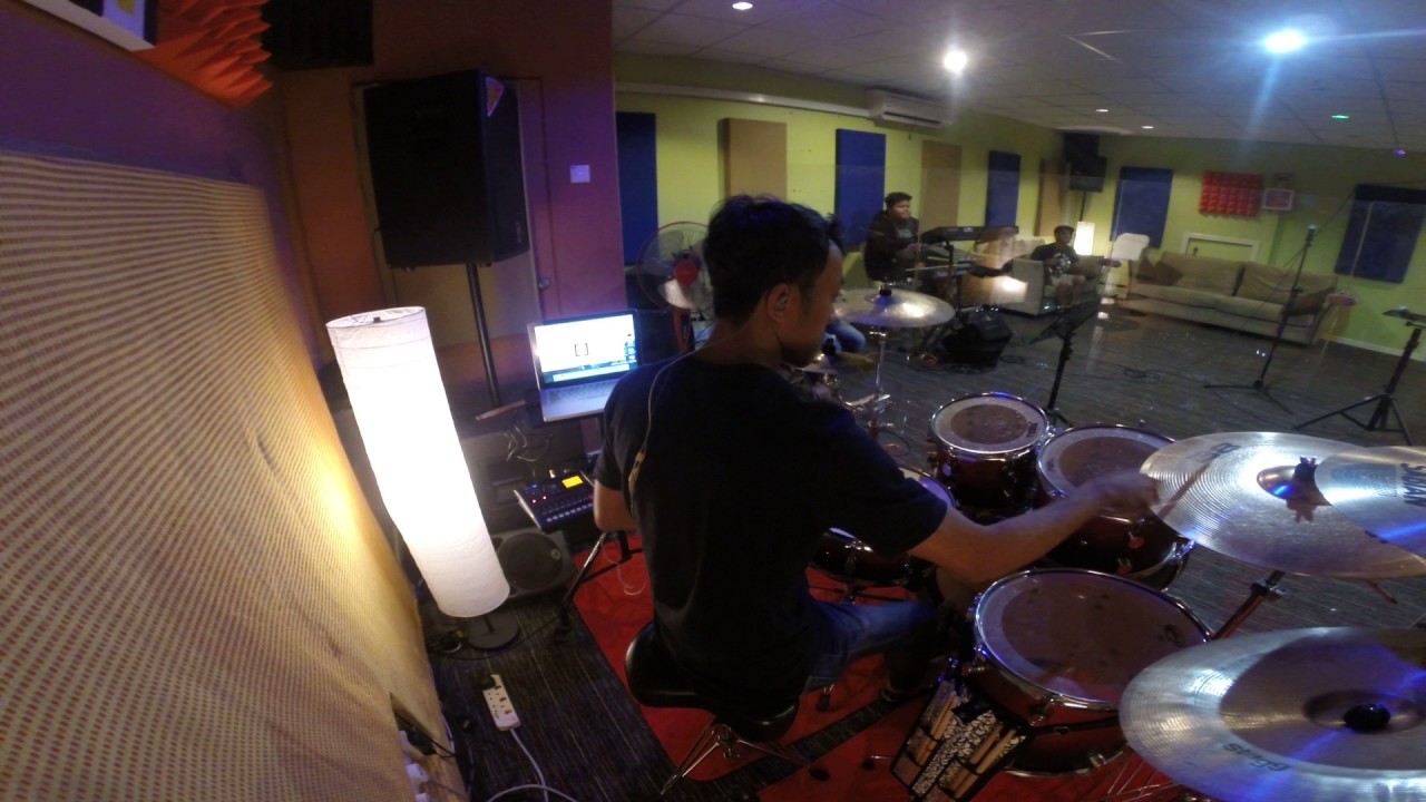 Floor 88 - Zalikha (Drum Cam)