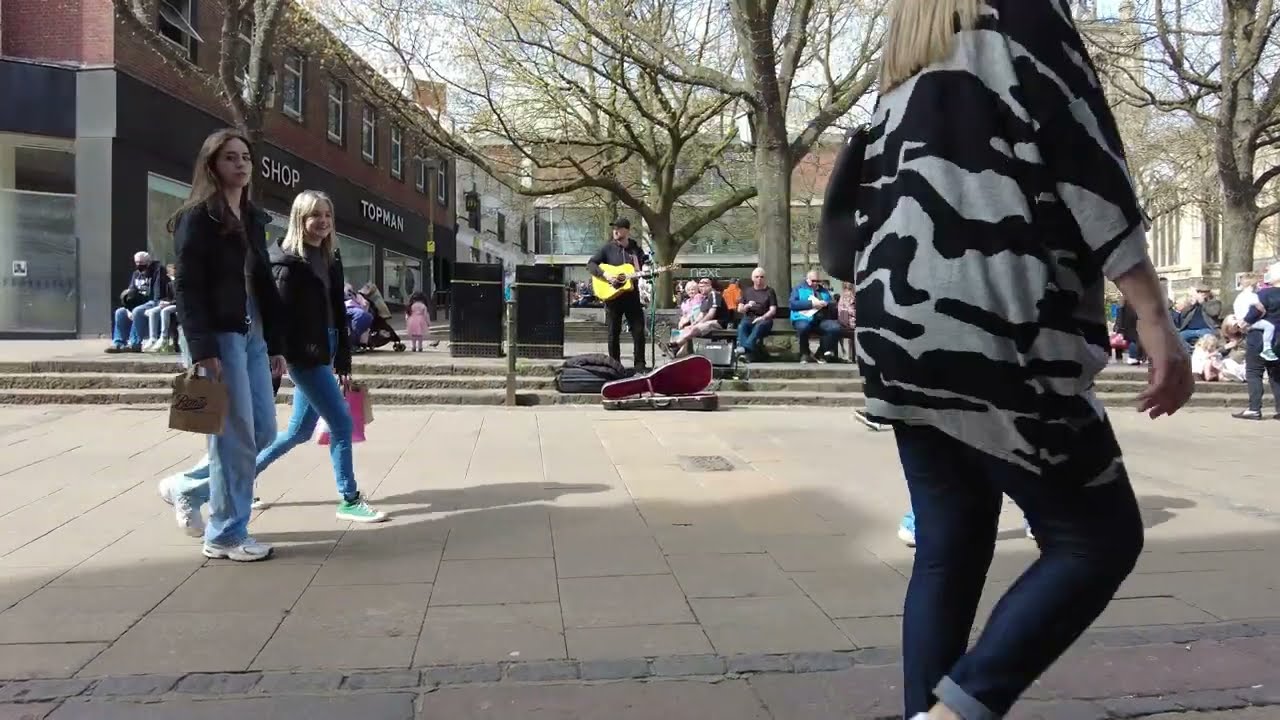 Norwich Busker 14 April 2022